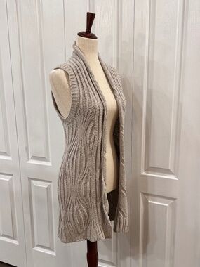 Woman's Size Small, Long Sweater Vest: Cotton-Wool-Yak, Light Gray-Beige by CABI